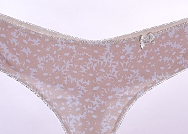 Brazilian Beige flowers