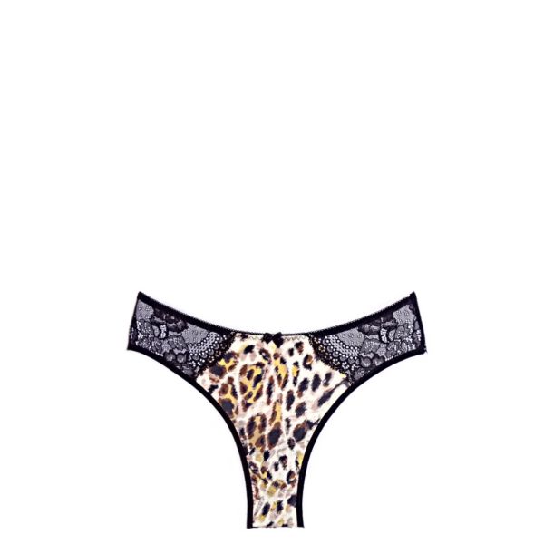 Brazilian Leopard chic