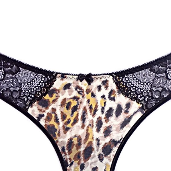 Brazilian Leopard chic