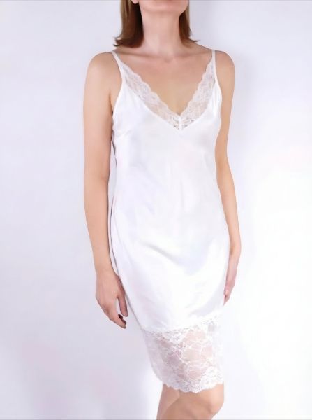 Dress slip/nightress with lace Favorite white